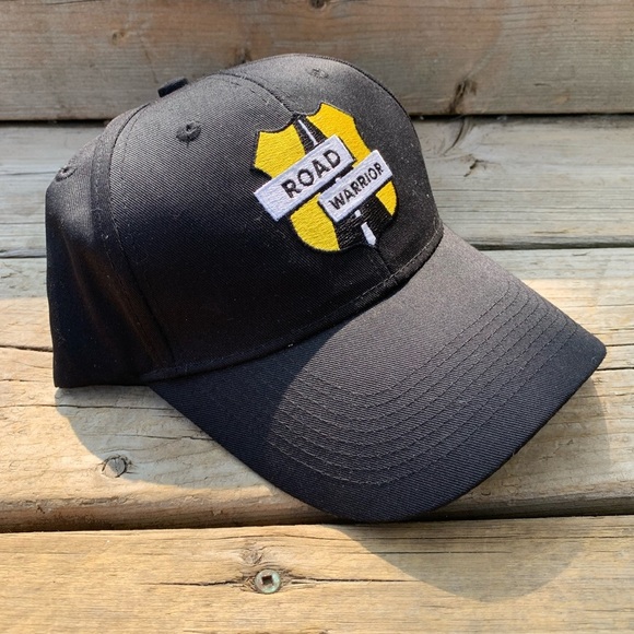 💙 NWOT Pilot Flying J “Road Warrior” Trucker Hat – Black Embroidered Cap - Picture 4 of 9